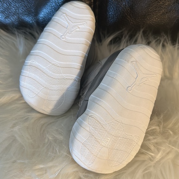 Air Jordan 11 Retro CB Cool Grey - Picture 3 of 4